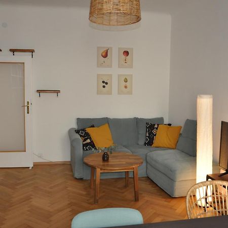 Lovely Apartment In Historic Center فيينا المظهر الخارجي الصورة